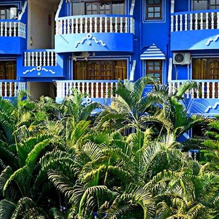 Villa Theresa Beach Resort カラングート エクステリア 写真