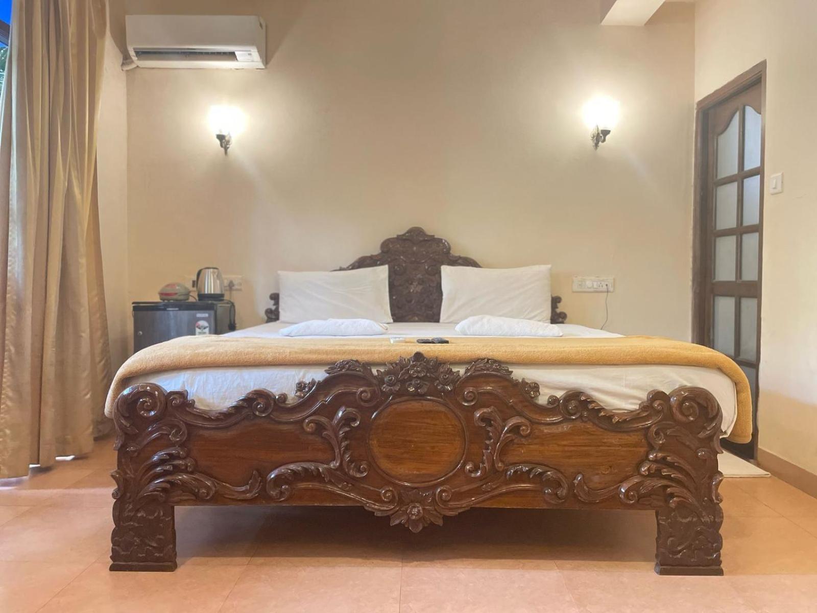 Villa Theresa Beach Resort カラングート エクステリア 写真
