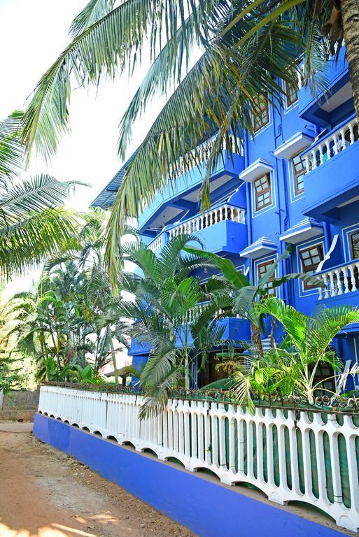 Villa Theresa Beach Resort カラングート エクステリア 写真